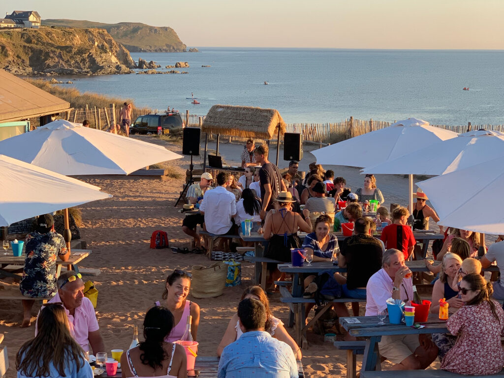 Andi Tuck Beach House BBQ – Harbour House Takeover